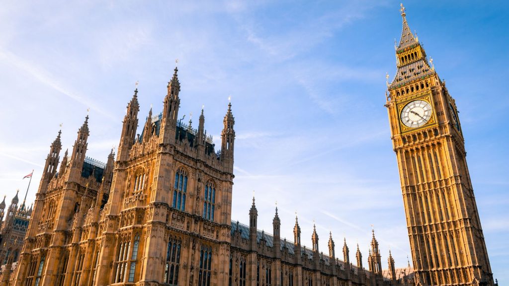 İngiltere parlamentosunda tecavüz skandalı! ‘Bize onun adını verin’