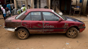 Zengin ülkelerdeki çevreyi kirleten eski araçlar Afrika’ya satılıyor