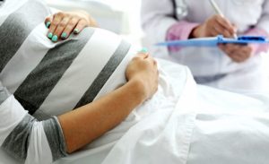 Hollandalı jinekolog en az 17 kadını spermlerini kullanarak hamile bıraktı