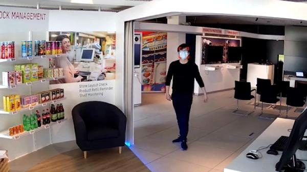İngiltere’de AVM’lere maskesiz girişlere yapay zekalı kamera önlemi