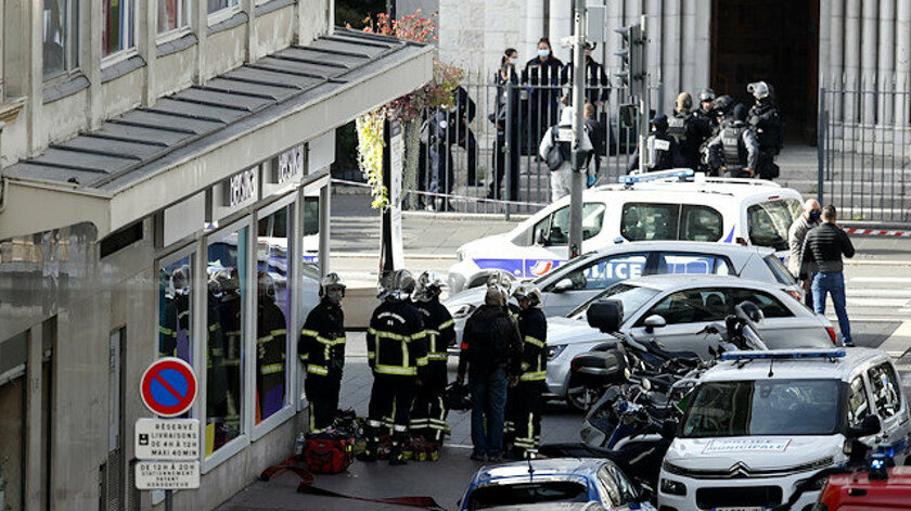Fransa’nın Nice şehrinde bıçaklı saldırı düzenlendi: En az üç kişi öldü, çok sayıda kişi yaralandı