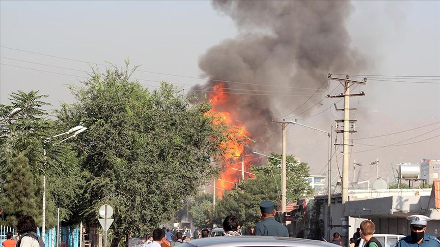 Afganistan’da askeri karakola bomba yüklü araçla saldırı: 9 ölü