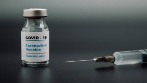İngiltere’de Covid-19’a karşı yeni bir aşı testi başlıyor