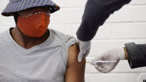 Oxford’da denenen aşı yaşlıları koruma konusunda umut veriyor