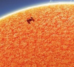 ISS’in Güneş ve Ay’ın önünden geçtiği anlar görüntülendi