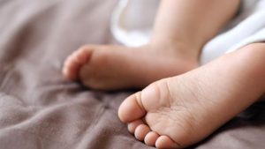 Sorumsuz anne-baba, 6 aylık bebeğin ölümüne sebep oldu! Susuzluktan can vermiş