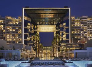 DJ Charlie Sloth, lüks Dubai otelinde eğlenceli gecenin ardından £200.000’luk fatura şoku