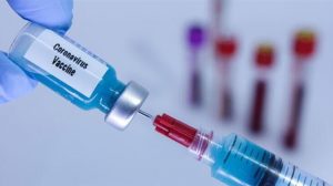 İngiltere’de, Covid-19 aşısının kullanımında “öncelikli olacakların” listesi açıklandı