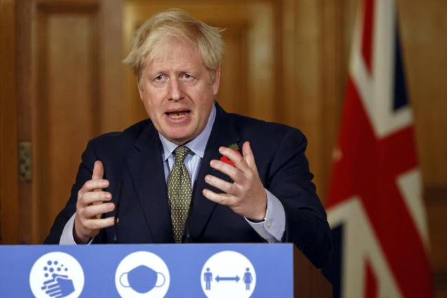 İngiltere Başbakanı Johnson: “İlk önce evlere bakıma giden personellere aşı yapılmasını planlıyoruz”