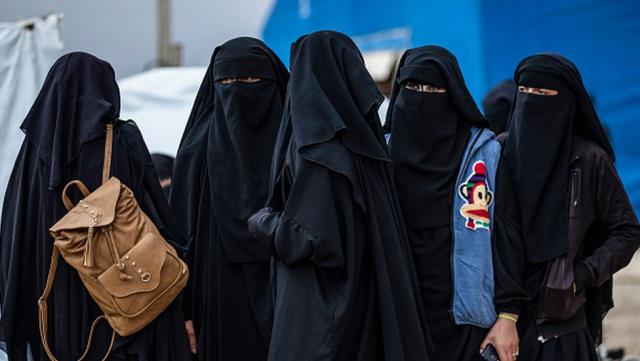 Almanya ve Finlandiya, Suriye’deki IŞİD kamplarından kadın ve çocukları ülkelerine geri aldı
