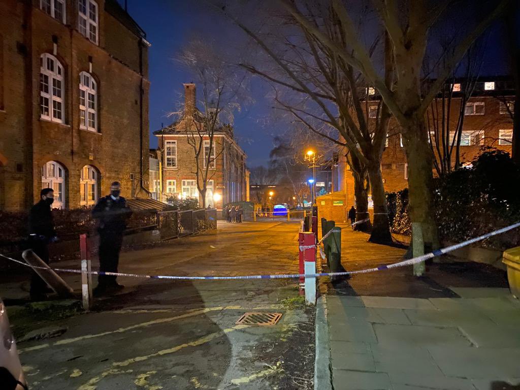 Teenager fatally stabbed in Islington