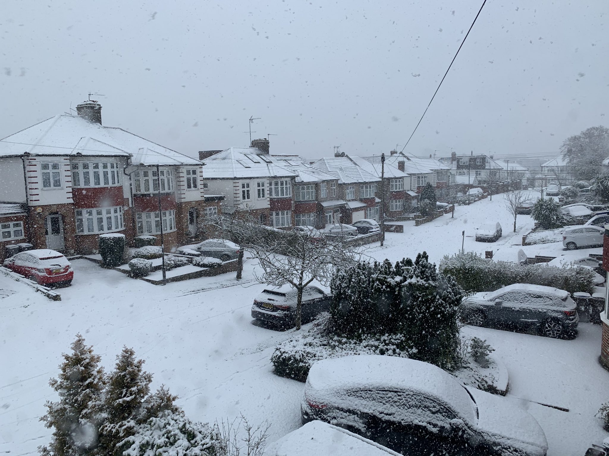 Snow blizzard sweeps across London Londra Gazete