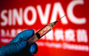 Sinovac aşısı olanlar İngiltere’ye seyahat edebilecek