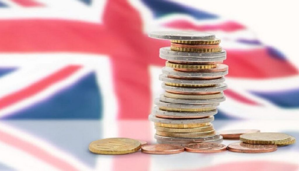 İngiltere’de bütçe açığı, yüksek enflasyon nedeniyle nisanda 25,6 milyar sterline yükseldi