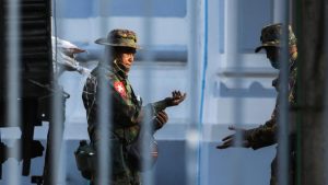 Myanmar’da darbe yapan ordu Facebook’a erişimi yasakladı