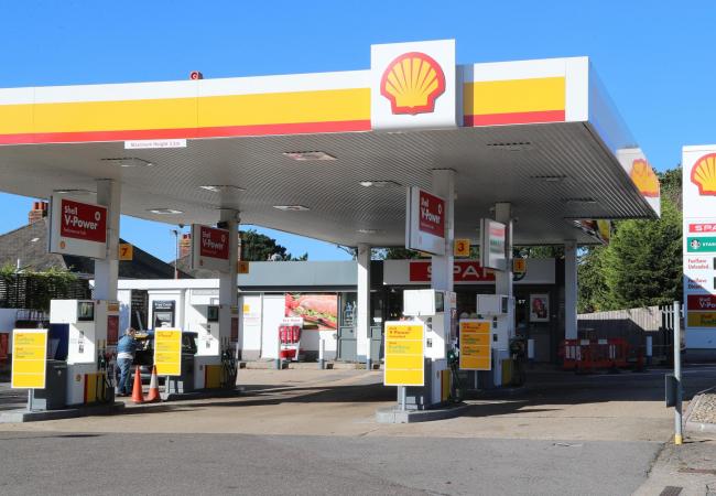 Shell, 2020’de koronavirüs ve petrol krizi nedeniyle 21,7 milyar dolar zarar etti