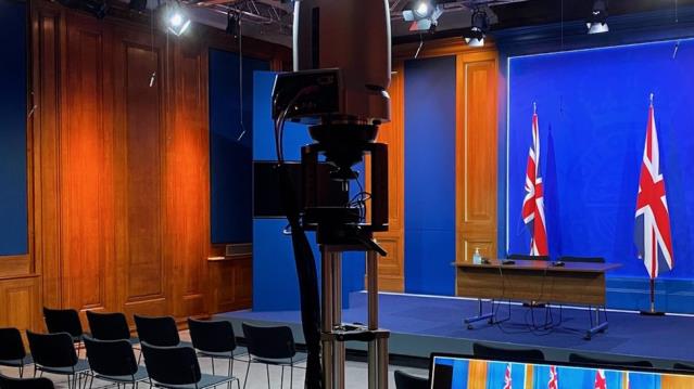 Boris Johnson’ın 2,6 milyon poundluk basın salonunu eleştiriliyor