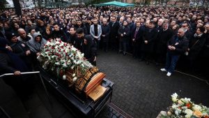 Cenazeye katılan 100 kişiden 40’ının Kovid- 19 testi pozitif çıktı