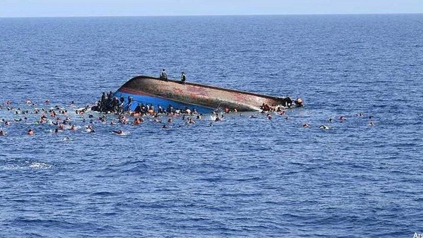 İnsan kaçakçıları göçmenleri denize attı: 20 ölü