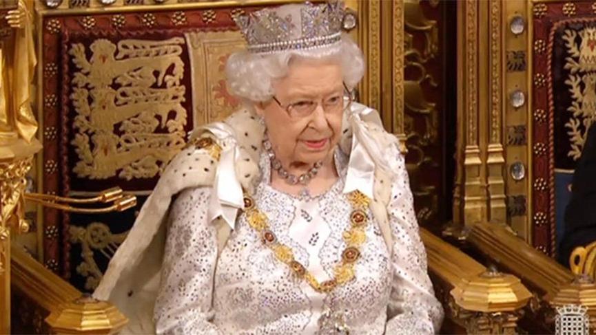 İngiltere’de ırkçılık suçlamalarının ardından “monarşinin kaldırılması” çağrıları yapılıyor