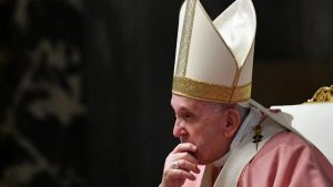 Papa da kemer sıkıyor: Kardinallerin maaşlarında kesinti kararı