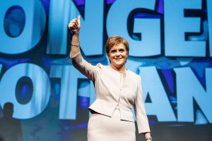 İskoçya’da parlamento seçimlerini bağımsızlık yanlısı İskoç Ulusal Partisi kazandı