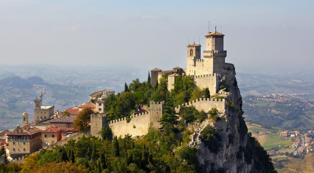 San Marino kapılarını aşı turizmine açtı