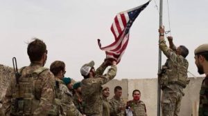 ABD bayrağı indirilip Afganistan bayrağı göndere çekildi