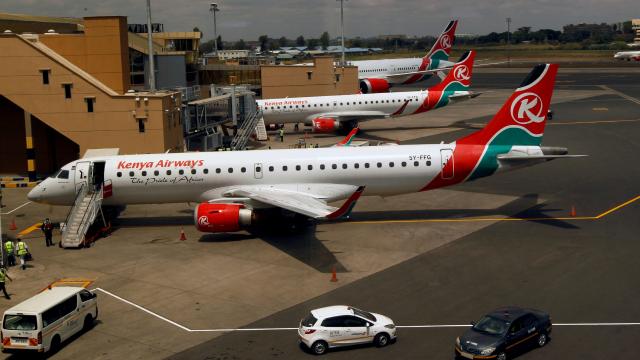 Kenya, Kovid-19 tedbirleri kapsamında İngiltere’den gelen yolcuları 14 gün karantinaya alacak