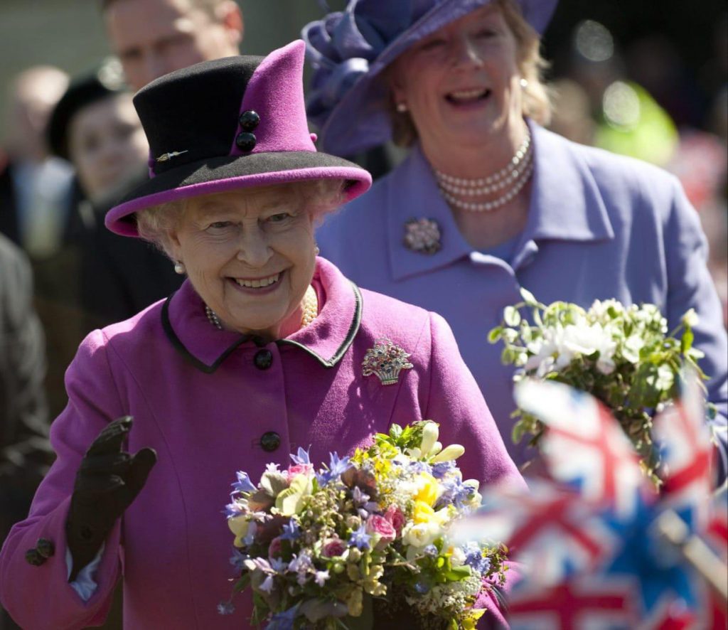 Buckingham Palace reveals 4 day bank holiday weekend for Queen’s Platinum Jubilee