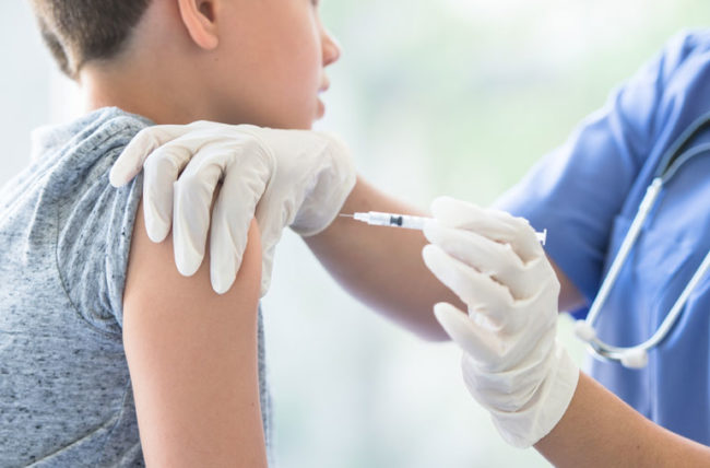12 ile 15 yaş arasındaki sağlıklı çocuklara aşı tavsiye edilmeyecek