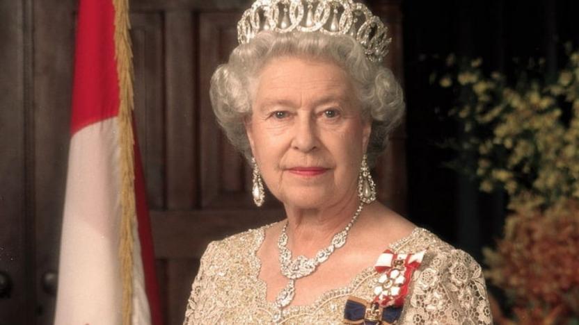 Oxford öğrencileri, kraliçenin portresini sömürgeciliği temsil ettiği gerekçesiyle kaldırdı