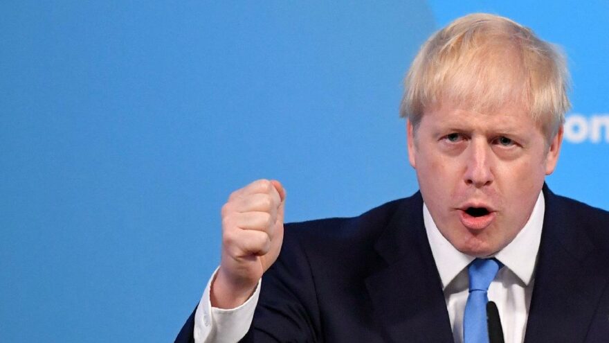 Uzmanlardan Boris Johnson’a açılım tepkisi: Kumar oynuyor