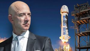 Milyarder Jeff Bezos ve ekibi uzay seyahatini tamamladı