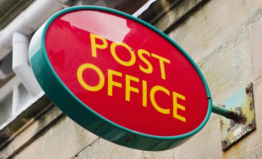 İngiltere’de haksız yere hüküm giyen postane çalışanlarına tazminat ödenecek