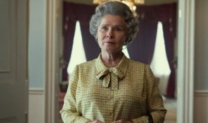 Netflix, The Crown’dan ‘son kraliçe’ Imelda Staunton’ın görüntüsünü paylaştı