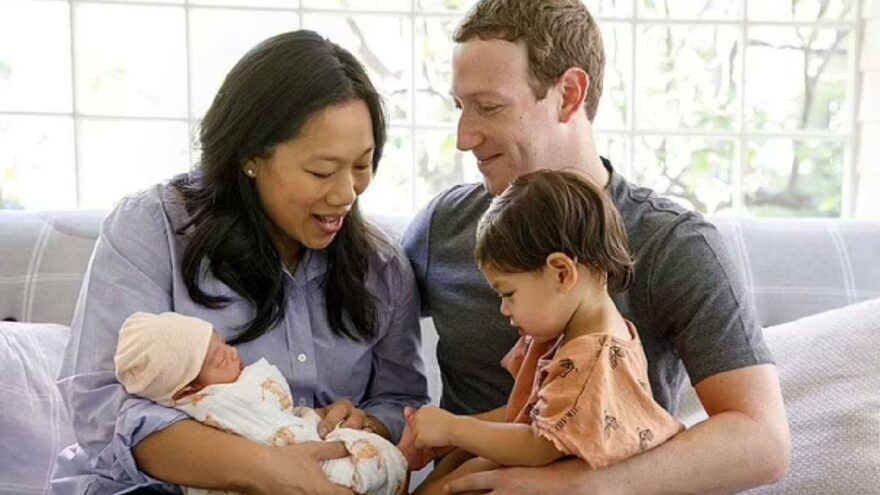 Eski çalışanlarından Mark Zuckerberg ve eşine dava