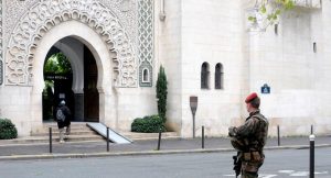 Fransa’da kapatılan cami sayısı 22’ye yükseldi