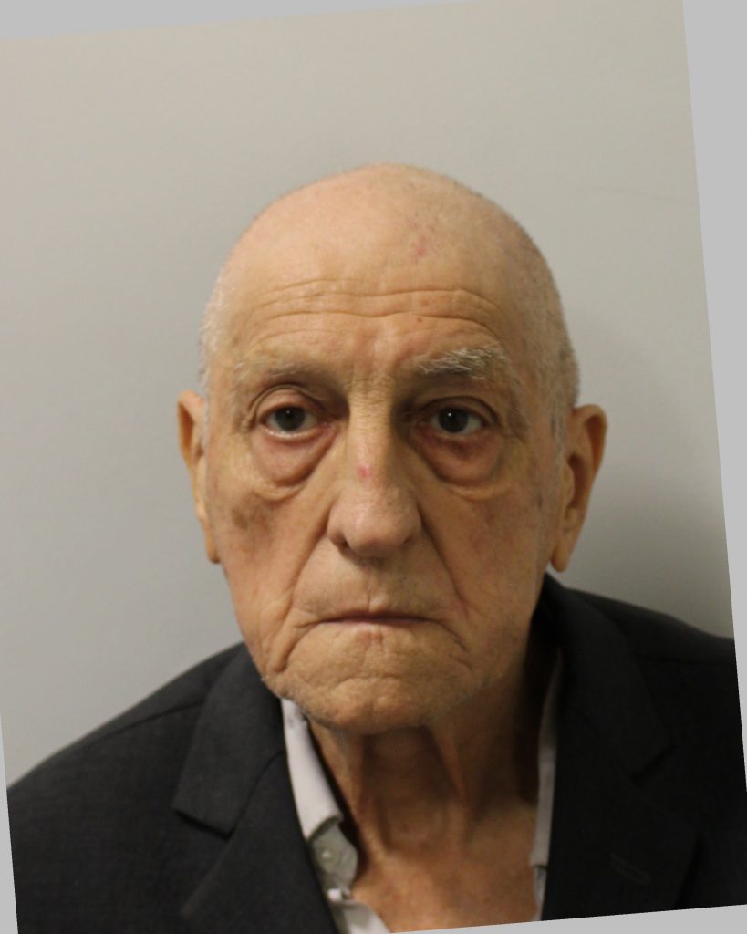 Man who exposed himself to young girls in Haringey jailed