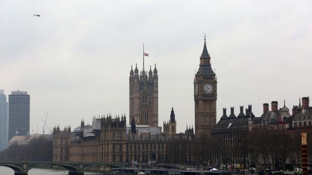 İngiltere Parlamento Binası’nda uyuşturucu madde bulundu