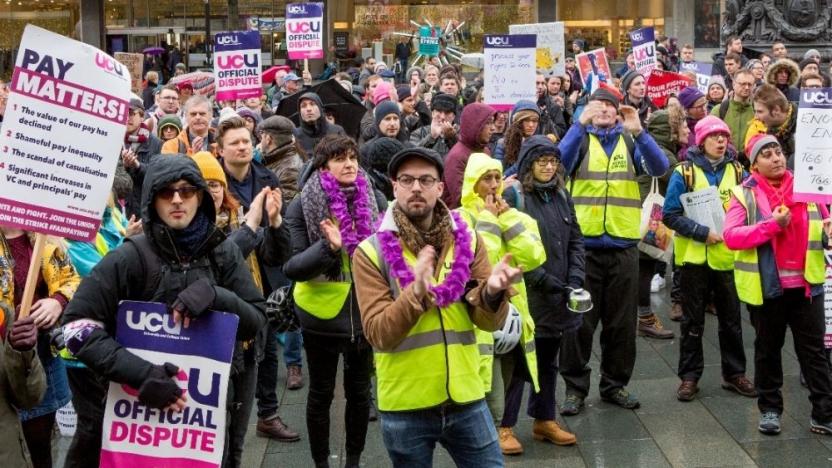 İngiltere’de grevler nedeniyle martta 556 bin iş günü kaybı yaşandı