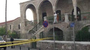 Güney Kıbrıs’ta tarihi Larnaka Büyük Camisi’ne çirkin saldırı
