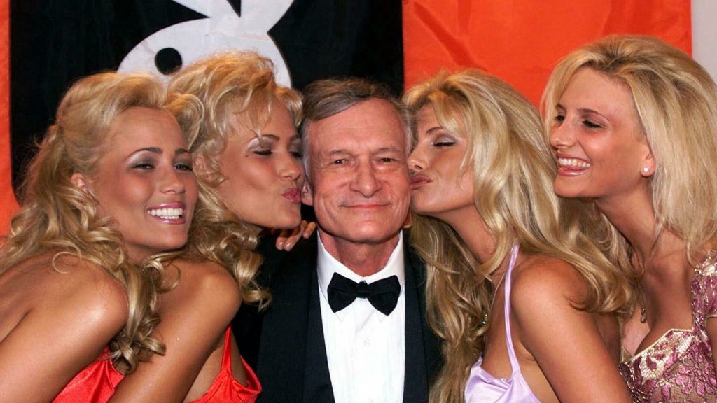Playboy’un kurucusu Hefner ile ilgili yeni skandal: Köpeklerle cinsel ilişkiye girdi