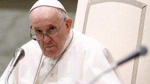 Papa Francis: Çocuk yerine evcil hayvan bakmak bencillik