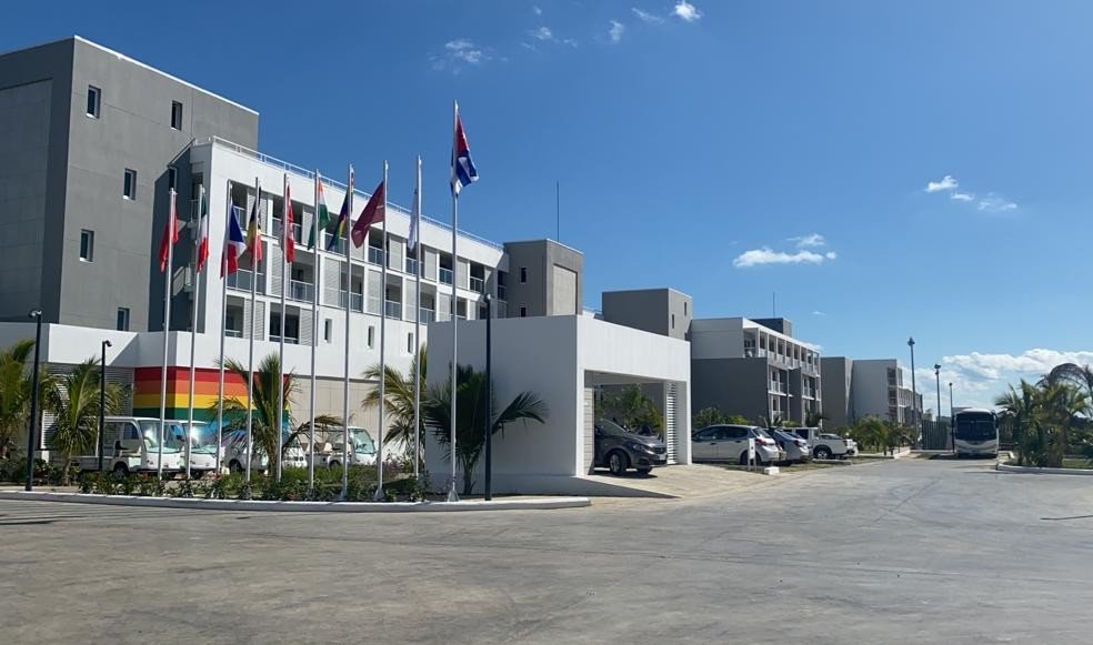 Küba’nın ilk “eşcinsel oteli” yeniden açıldı