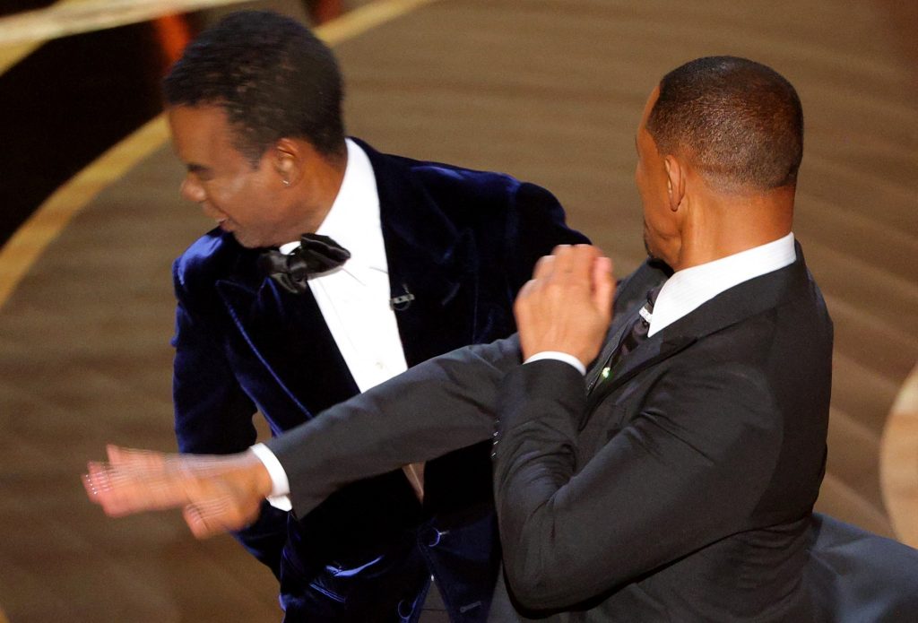Will Smith Oscar töreninde Chris Rock’a tokat attı