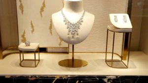 Cartier, ticari sırlarını çaldığı iddiasıyla Tiffany & Co’ya dava açtı