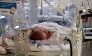 İngiltere’de yüzlerce bebeğin öldüğü hastanede personelin konuşması yasaklandı