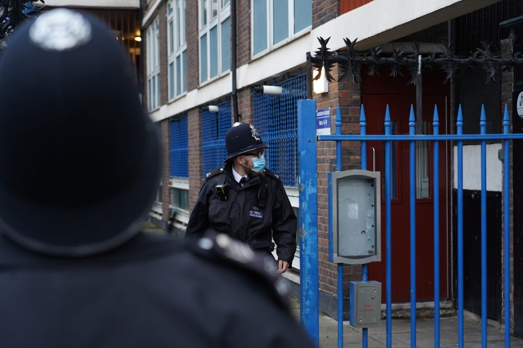 Machete-wielding man slashes police officer in east London