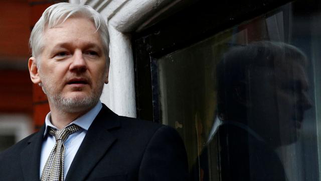 İngiltere hükümetinden Assange’ın ABD’ye iadesine onay